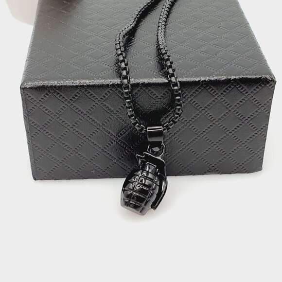 ❤️Custom Unique Hand Grenades Necklace, N90201P114 - Picture 2 of 9